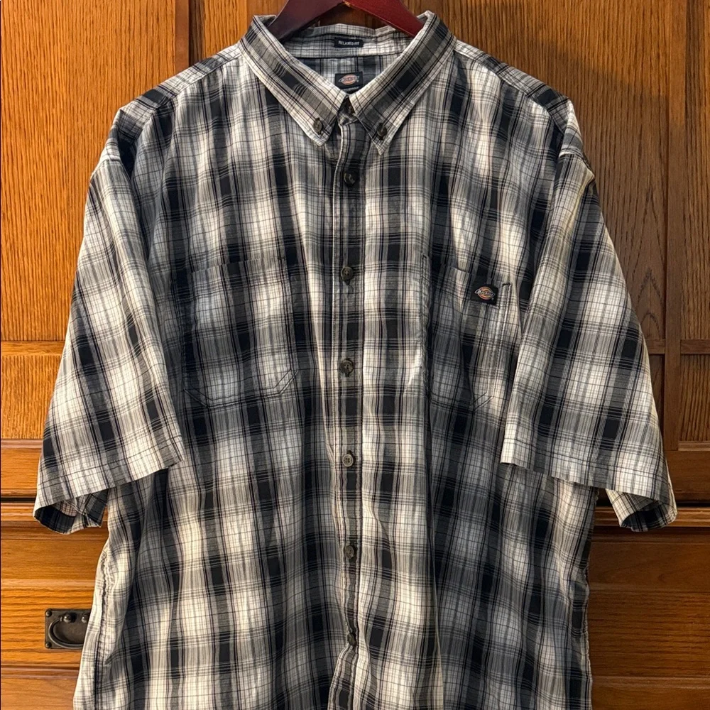 Dickies Casual Plaid Button Down Shirt Relaxed Fit Lightweight Short Sleeve - Picture 5 of 6